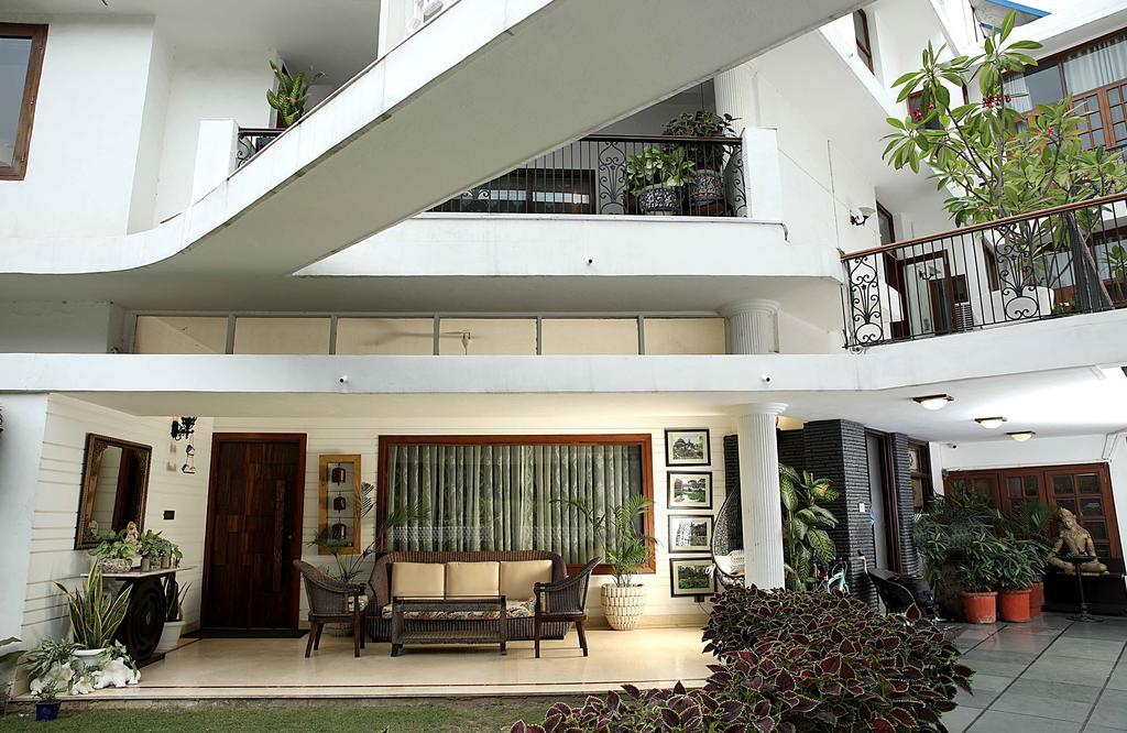 Ahuja Residency Golf Links Hotell New Delhi Exteriör bild