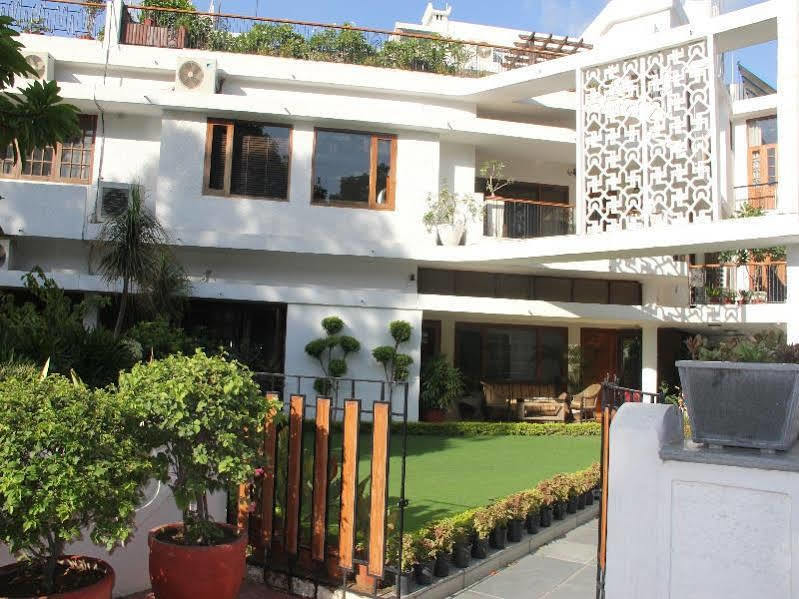 Ahuja Residency Golf Links Hotell New Delhi Exteriör bild