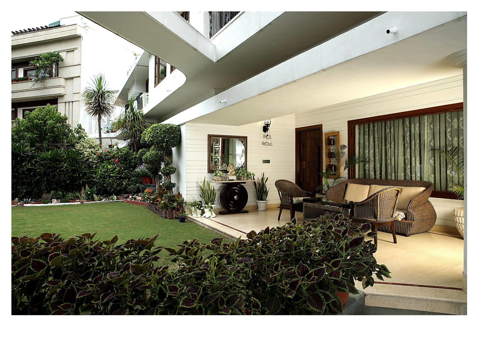 Ahuja Residency Golf Links Hotell New Delhi Exteriör bild