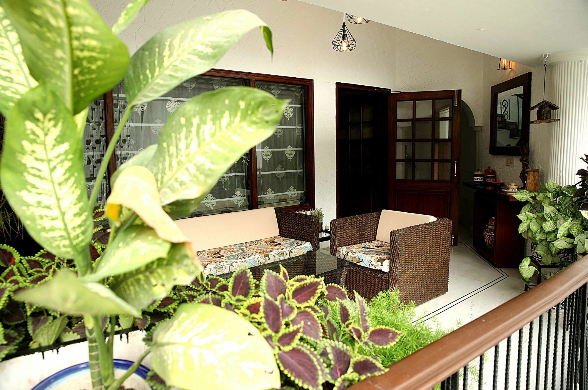 Ahuja Residency Golf Links Hotell New Delhi Exteriör bild