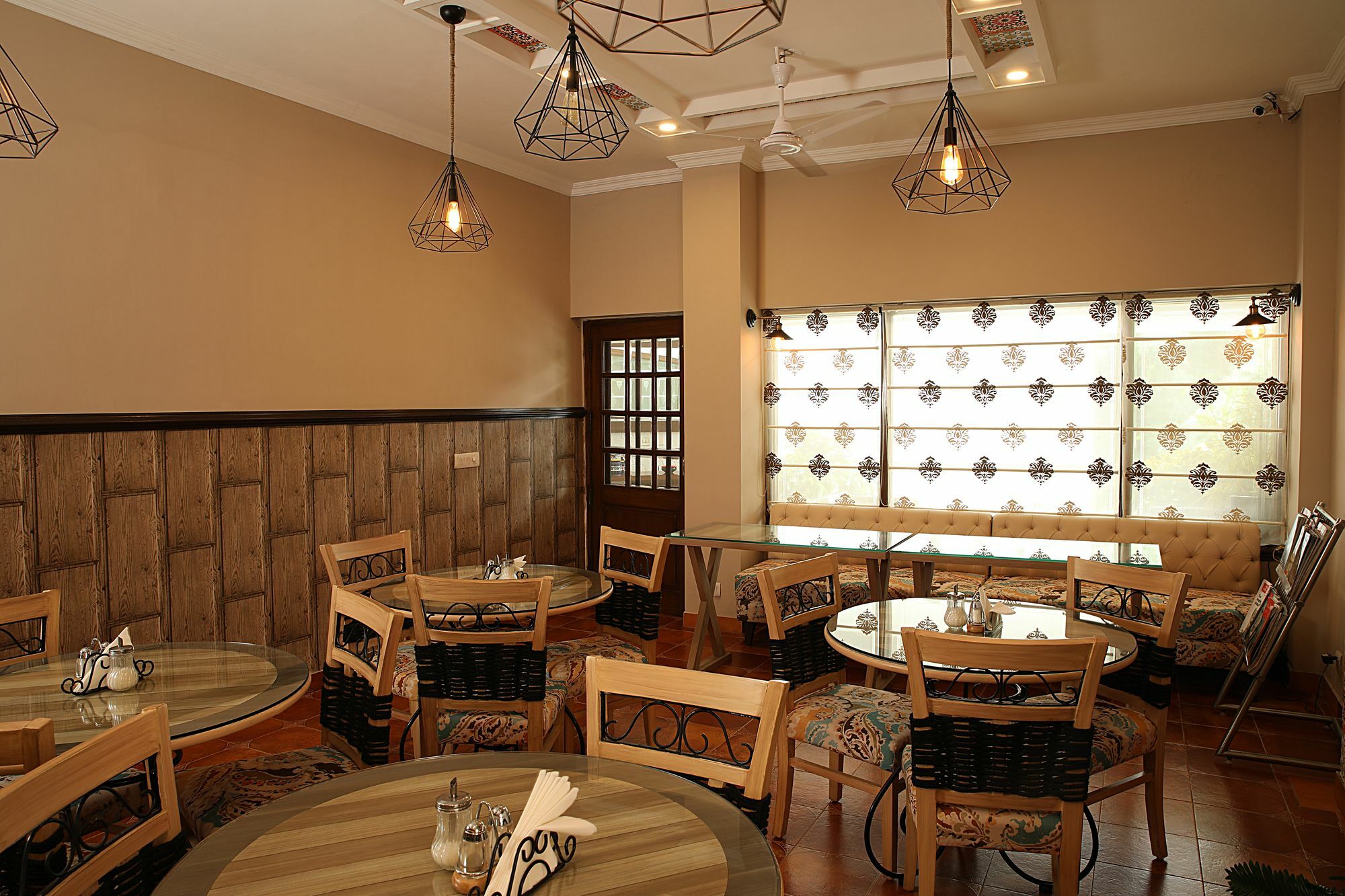 Ahuja Residency Golf Links Hotell New Delhi Exteriör bild