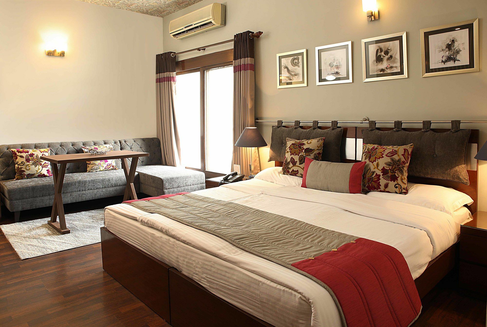 Ahuja Residency Golf Links Hotell New Delhi Exteriör bild