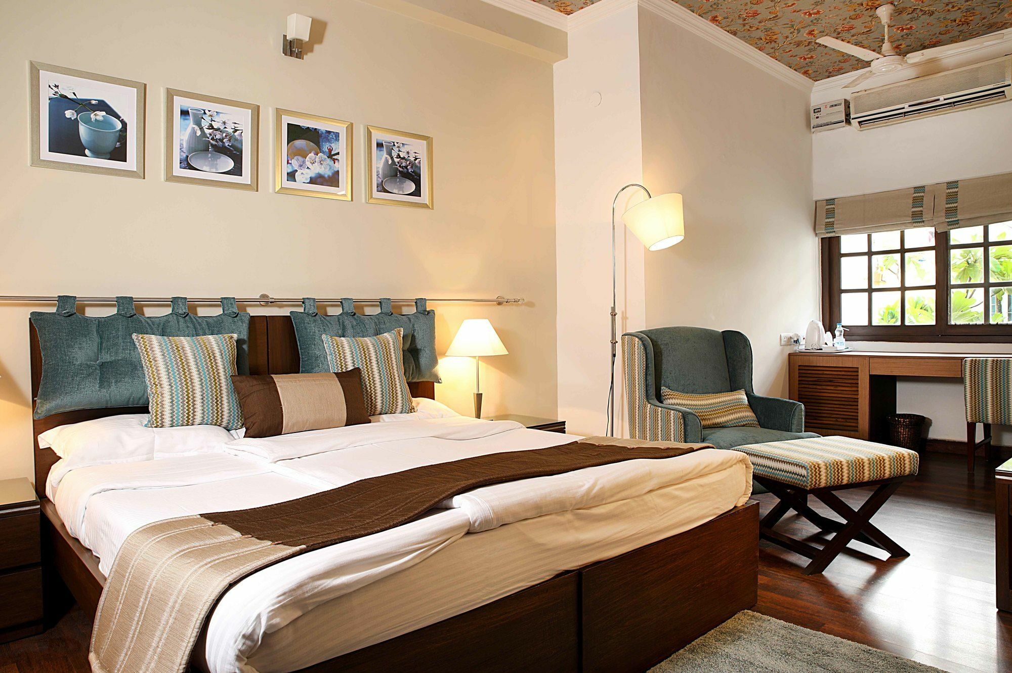 Ahuja Residency Golf Links Hotell New Delhi Exteriör bild