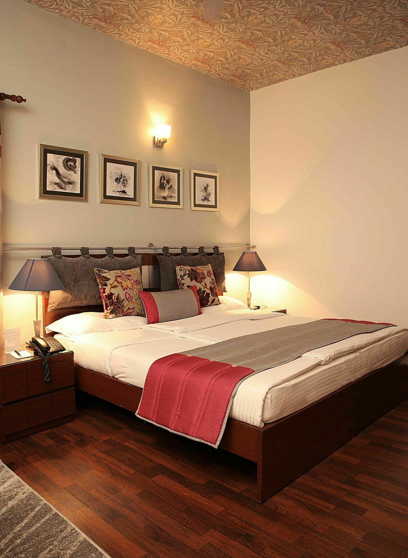 Ahuja Residency Golf Links Hotell New Delhi Exteriör bild