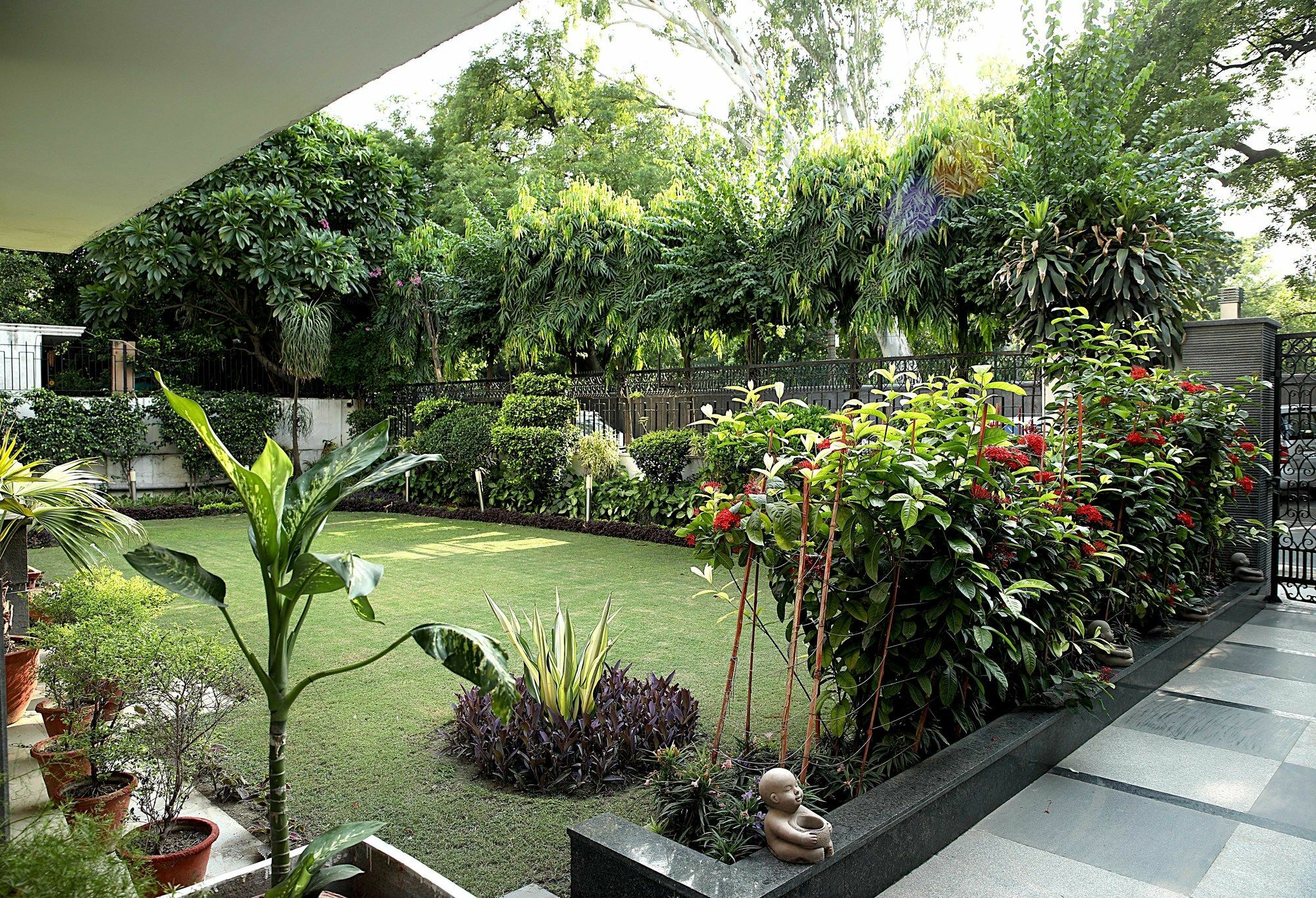 Ahuja Residency Golf Links Hotell New Delhi Exteriör bild
